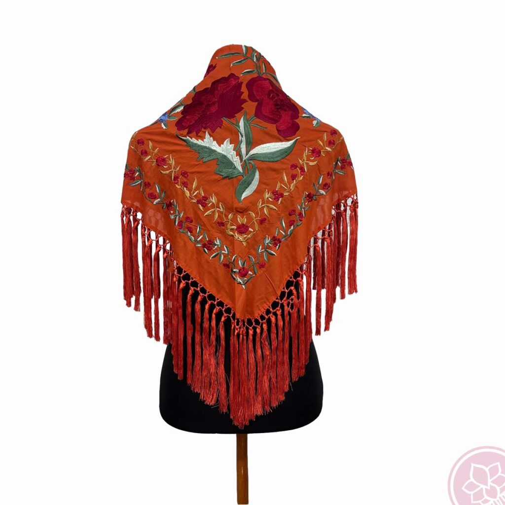 mantoncillo modelo vixtoria naranja casa flecos Hispania Flamenco